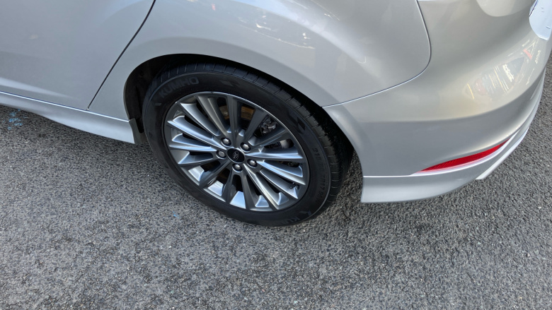 Ford Focus 1.0 EcoBoost 140 ST-Line Navigation 5dr Petrol Hatchback